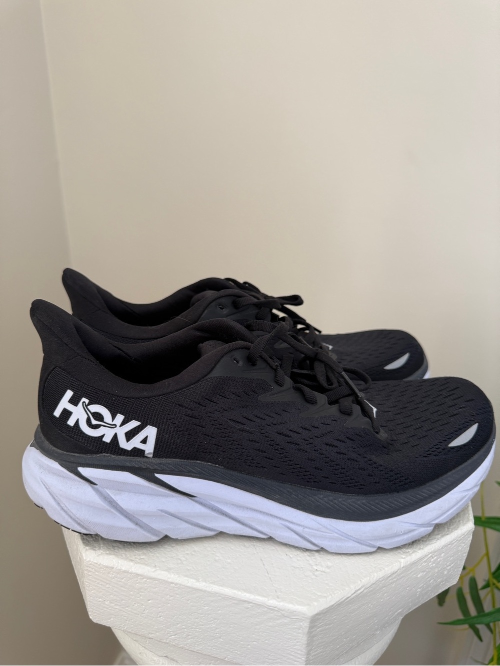 Hoka One One Clifton 8 Women's 9 B Black and White Cushioned Running Sneakers